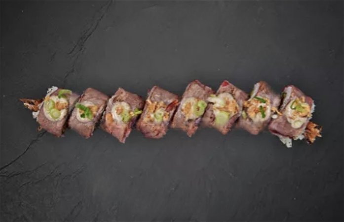 Surf& turf roll