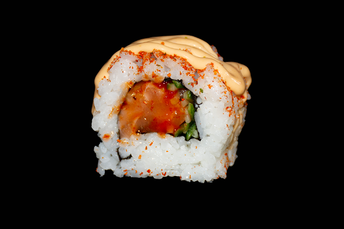 Spicy salmon roll 8 pcs