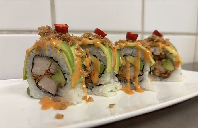 Chicken avocado roll 4st