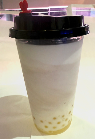 Chocolade Shake met lychee bubbel 