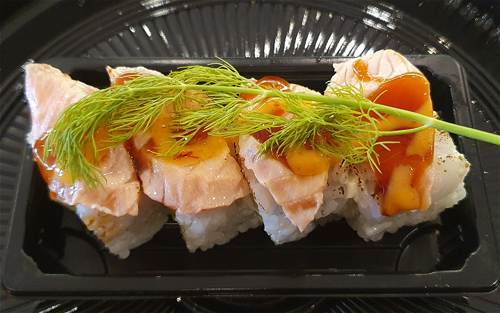 roomkaas zalm roll