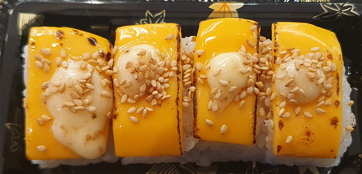 Garnalen & geflambeerd cheddar rol