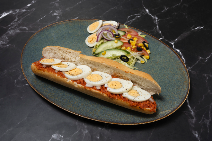 Broodje Filet Americain Deluxe