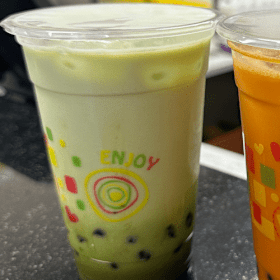Matcha green milk tea