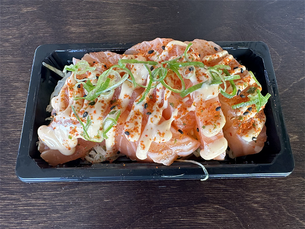 SASHIMI SPICY ZALM (5ST)