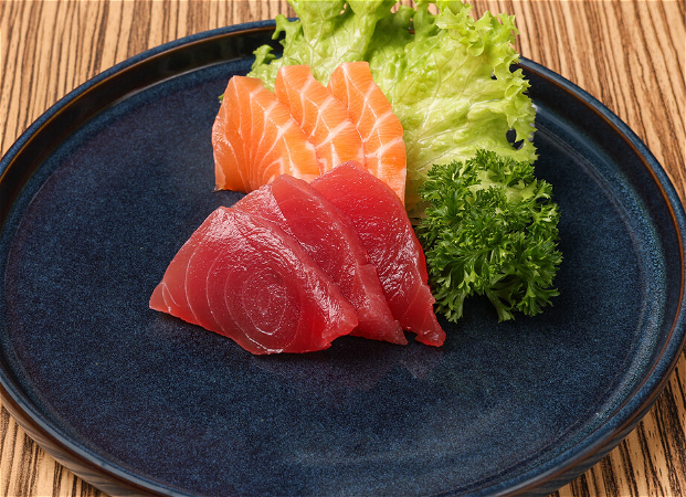 sashimi tunjin salm box 10 stuks