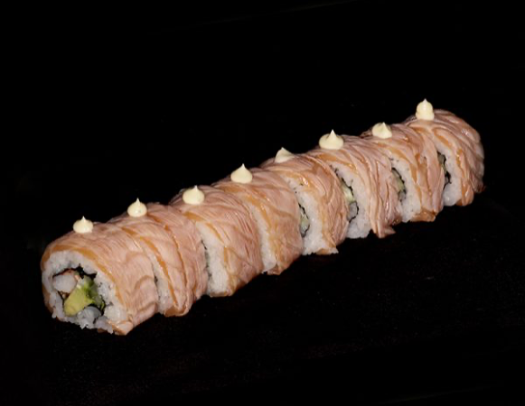 Flame zalm roll uramaki