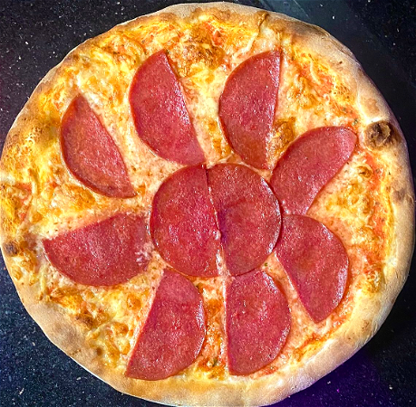 Pizza salami