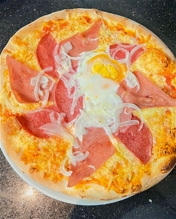 Pizza carbonara