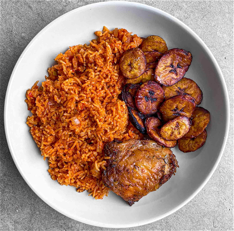 Jollof rijst met Kip