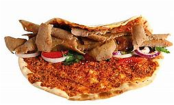 Turkse pizza met Döner en kaas
