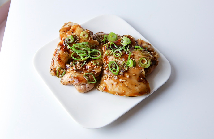 Stukken kip in zoetzure saus