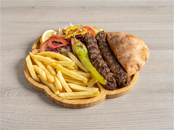 Adana kebab schotel