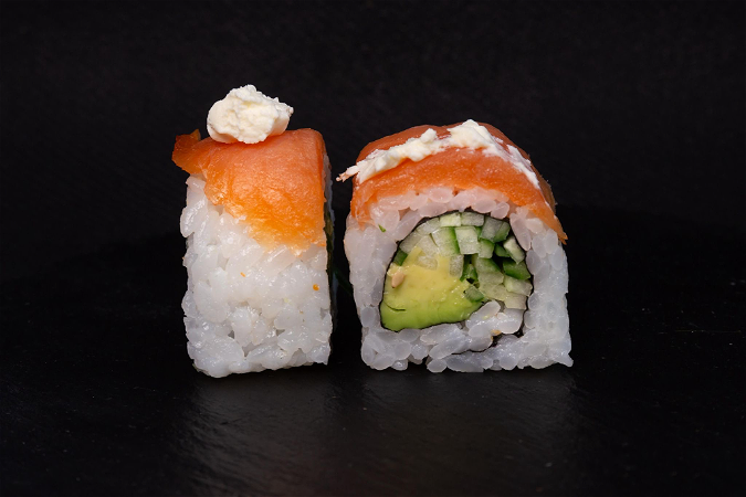 Smoked salmon Uramaki