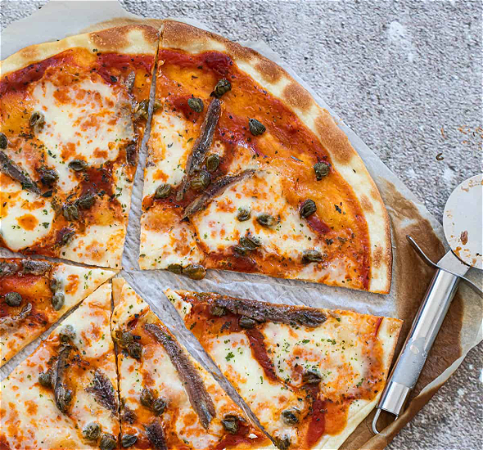 Pizza Napolitana (zoutig)