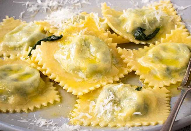 Ravioli pasta