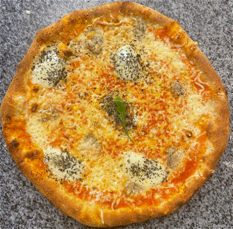 Pizza quattro formaggi