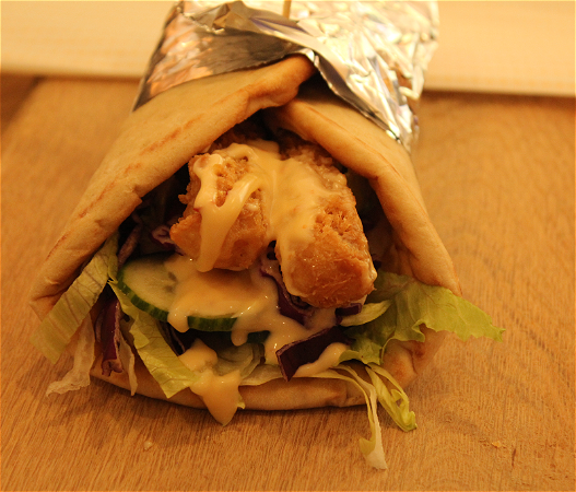 Griekse pita torpedo garnalen.