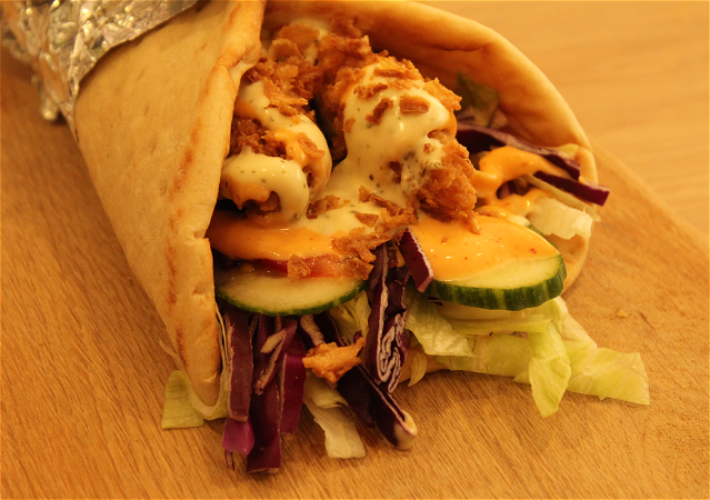 Griekse pita chicken strips.