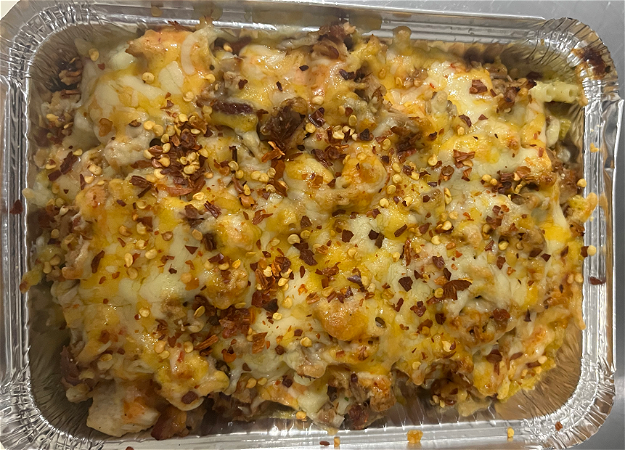 Mac and cheese spicy chicken