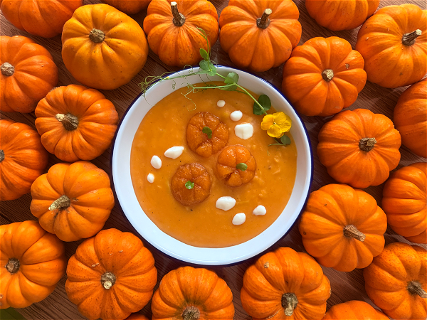Zupa Dyniowa z dyniowymi kluseczkami