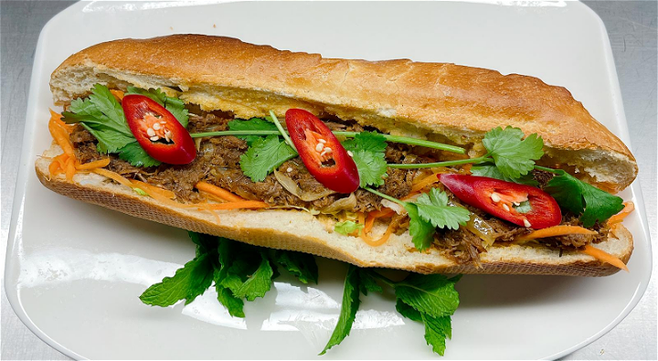 BÃ�NH MÃŒ / Vietnamees baquette / Vietnamees sandwich  