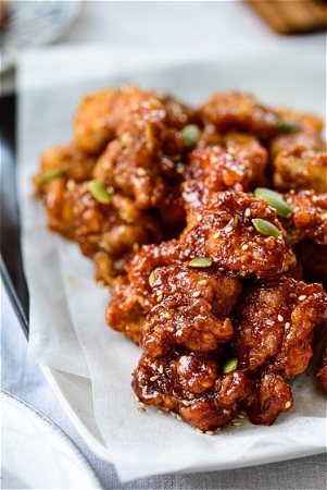 Korean Fried Chicken with soy garlic sauce (5 pieces)