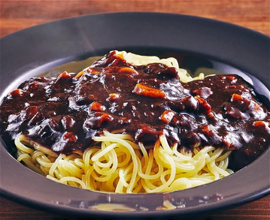 Jajangmyeon / Korean Black Bean Noodles with Chicken sausage (not soup)