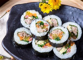 Korean Kimbap Fried Chicken  (chicken seaweed rice rolls) (8pieces)