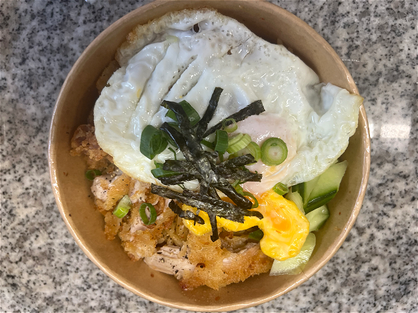 Garlic Chicken Noodles with Fried Chicken,Fried Egg(No Soup)