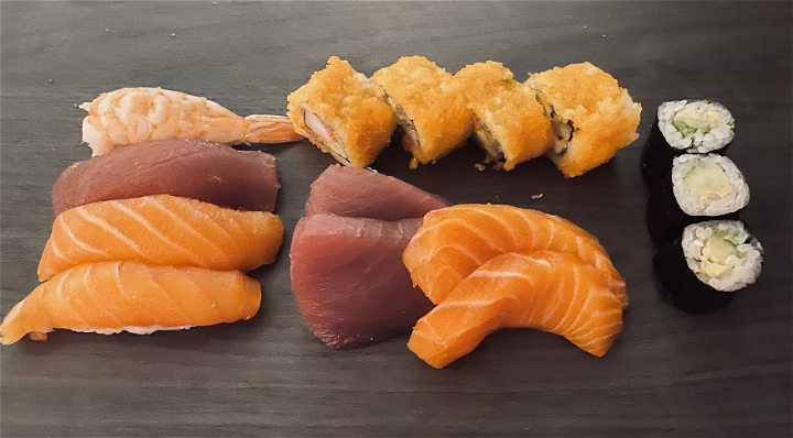 Sushi Sashimi Set A (15 st.)
