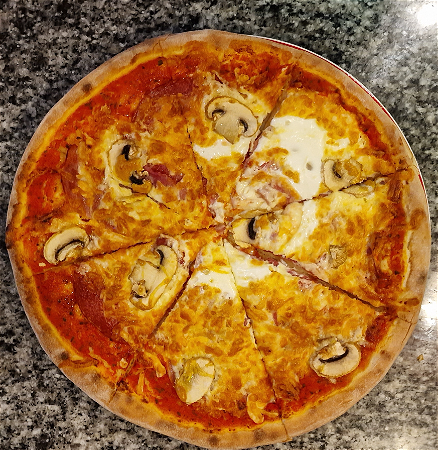 Pizza carbonara speciaal