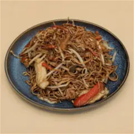 Chow Min goreng met kipfilet