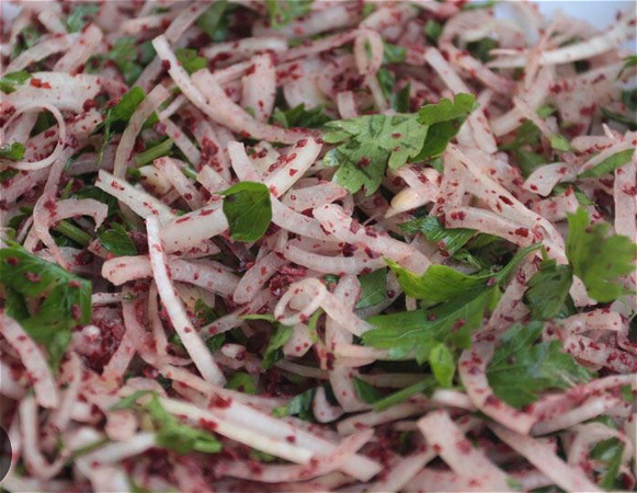 Sumak met uien / Sumakli soğan