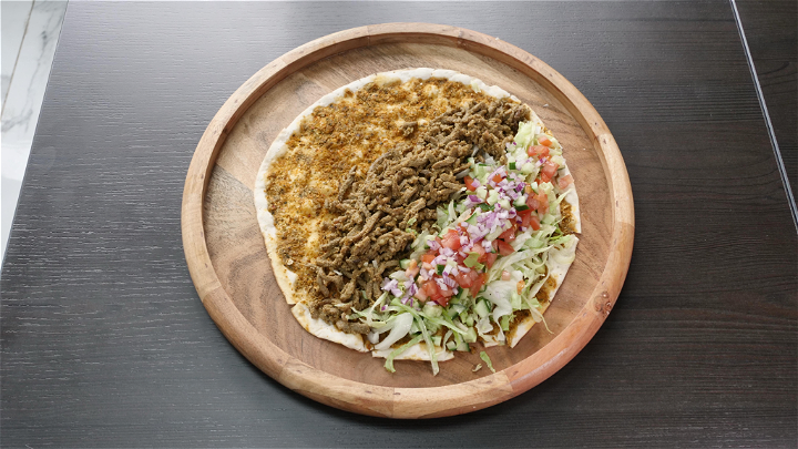 Turkse pizza lamsshoarma