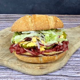 Broodje pastrami melt
