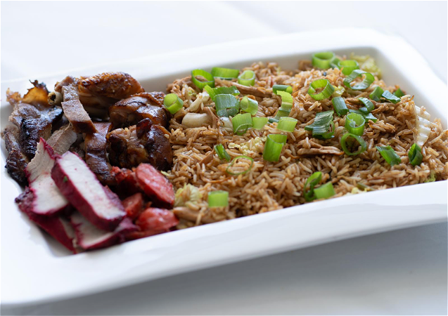 Nasi Moksie Metie (gemengd vlees)