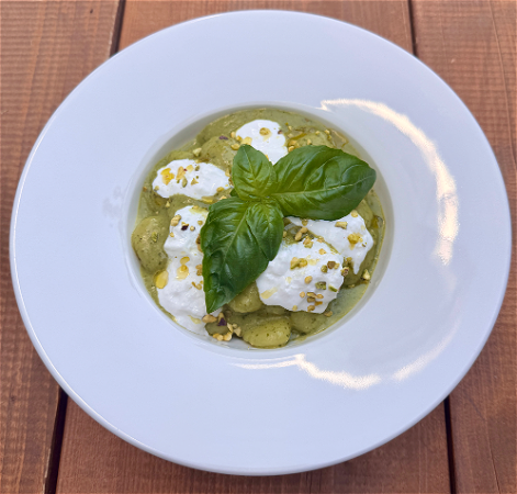 Creamy pesto gnocchi with pistachio & stracciatella