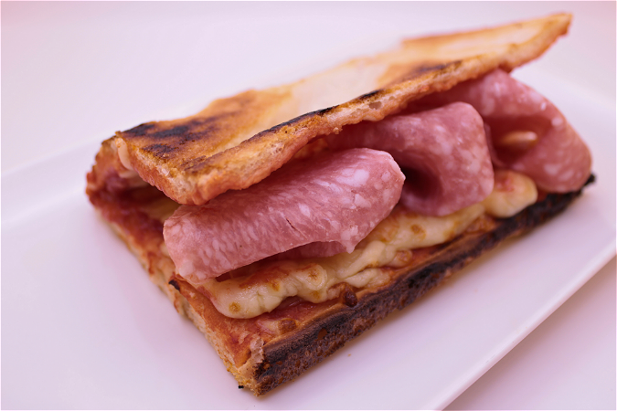 Pizza Sandwich Salame 