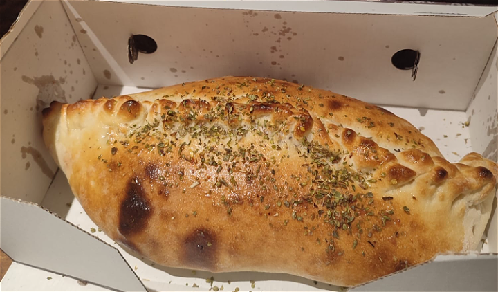 Pizza Calzone Special