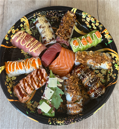 Luxe sushi box for 4