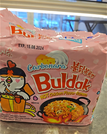 Instant noedels pittige kip-carbo smaak