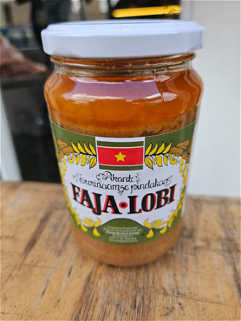 FAJA-LOBI PINDAKAAS