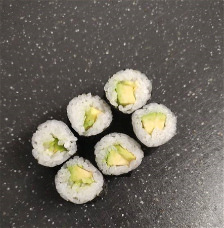 Avocado Maki (6 Stuks)