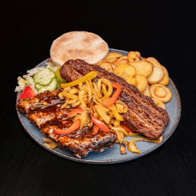 Spareribs schotel met adana kebab