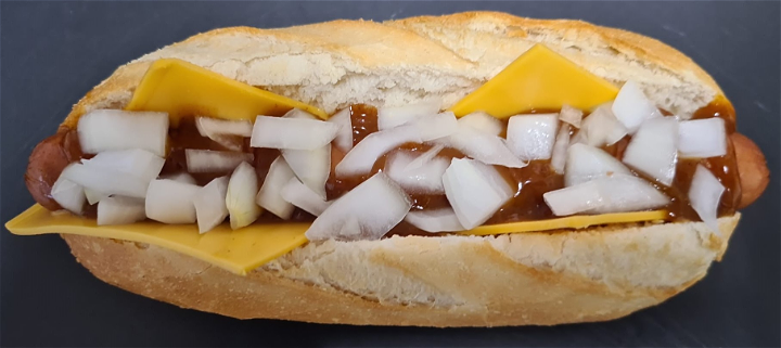 Curry 'n cheese dog