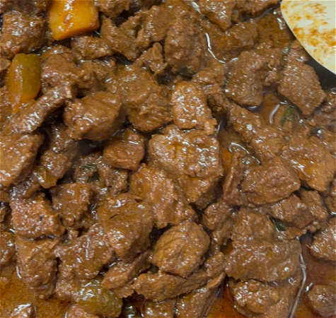 gestoofde rund zoet/zuur met witte rijst & groente naar keuze