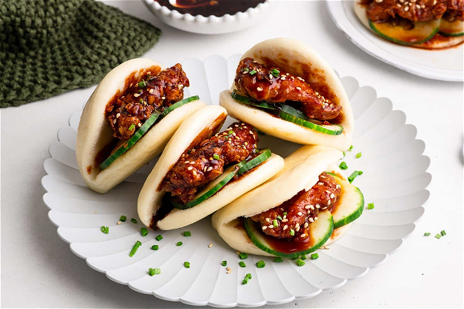 Bao buns Koreaanse fried chicken spicy  sweet