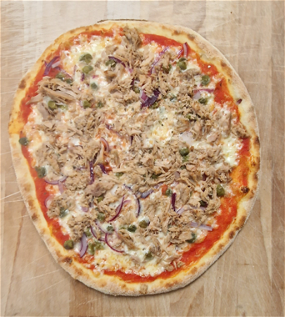 Pizza tonno e cipolla