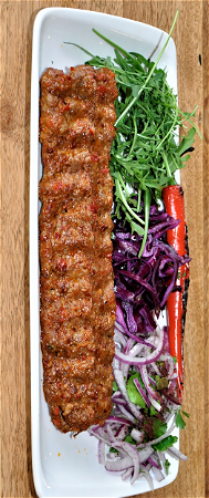 Schotel Adana kebab